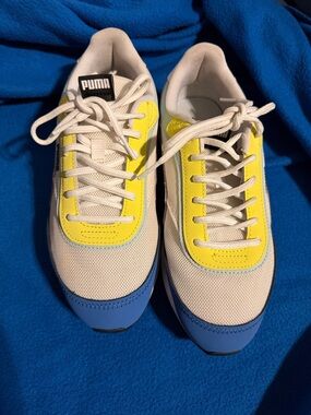 Puma White Sneakers with Yellow Panels and Blue Toe